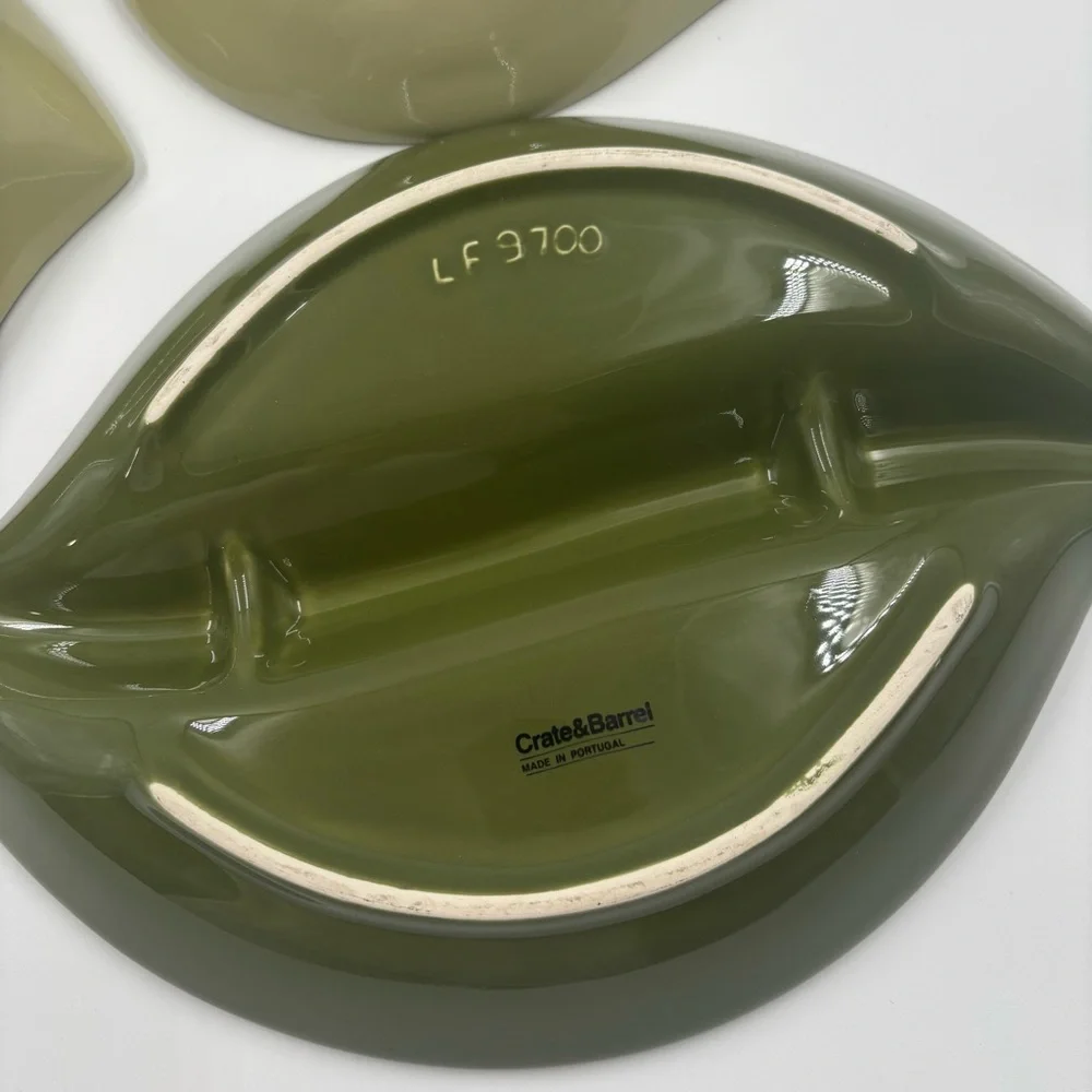 NWOT Crate & Barrel 7-Pc Ceramic Leaf Serving Set - Olive Green